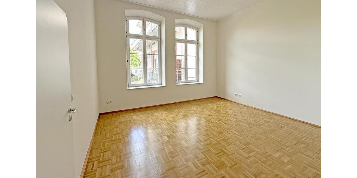 Etagenwohnung Schwerin - 1 Zimmer, 47 m&sup2;, 450&euro; | Angebot:26619094