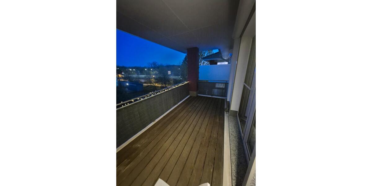Etagenwohnung Schwerin Gartenstadt - 3 Zimmer, 100 m&sup2;, 1.100&euro; | Angebot:26532270