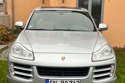 Porsche Cayenne 268.000 km 12.500 &euro; Schwerin 19055