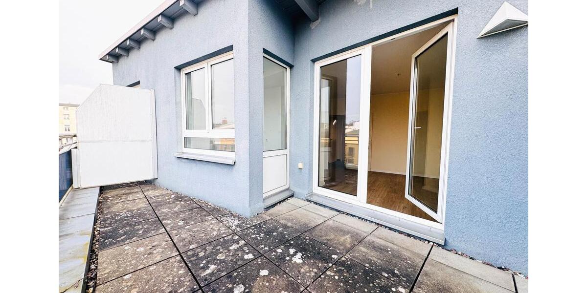 Dachgeschoßwohnung Schwerin - 3 Zimmer, 80 m&sup2;, 715&euro; | Angebot:26235413