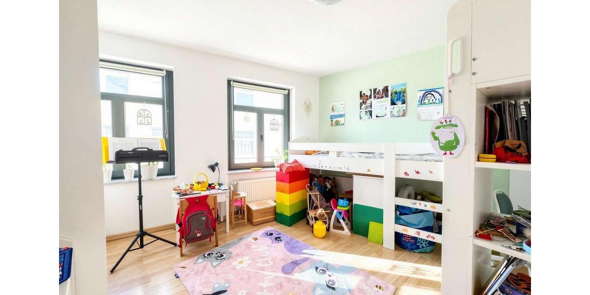 Etagenwohnung Schwerin - 3 Zimmer, 81 m&sup2;, 815&euro; | Angebot:26682664