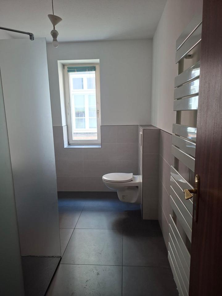 Zentrale Lage und im Grünen - Schöne Wohnung 65m²
