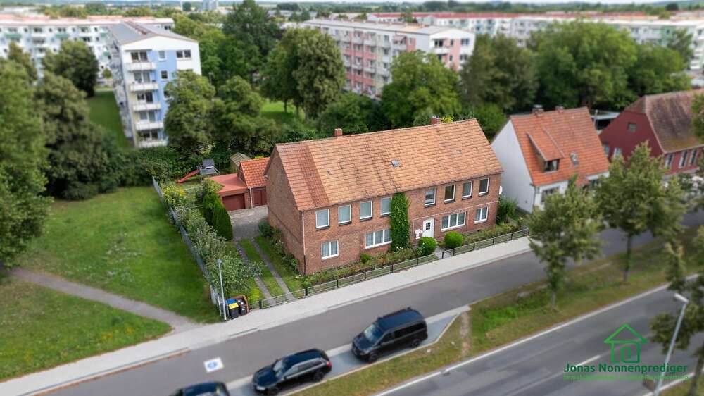 Einfamilienhaus Schwerin Friedrichsthal - 13 Zimmer, 296 m&sup2;, 620.000&euro; | Angebot:27195893