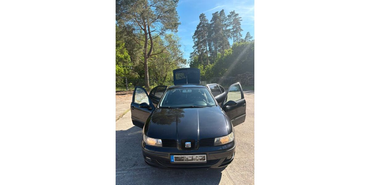 Seat Leon 158.432 km 4.200 &euro; Sternberg 19406