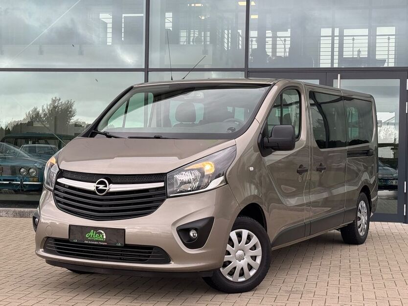 Opel Vivaro 226.801 km 16.065 € Pampow 19075