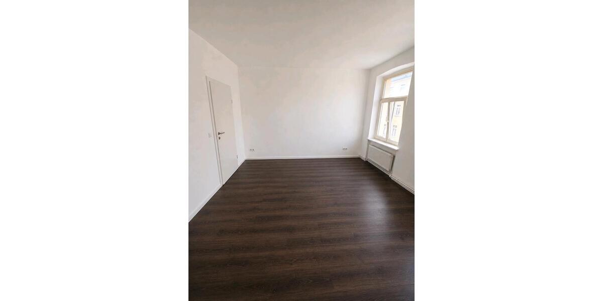 Etagenwohnung Schwerin - 4 Zimmer, 93 m&sup2;, 1.050&euro; | Angebot:26416830