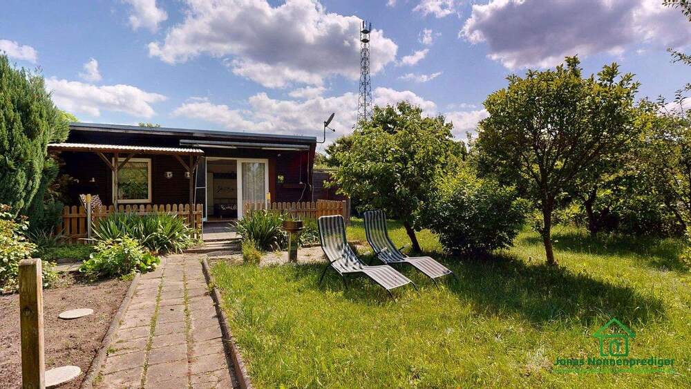 Bungalow Schwerin Gartenstadt - 1 Zimmer, 27 m&sup2;, 45.000&euro; | Angebot:25771173