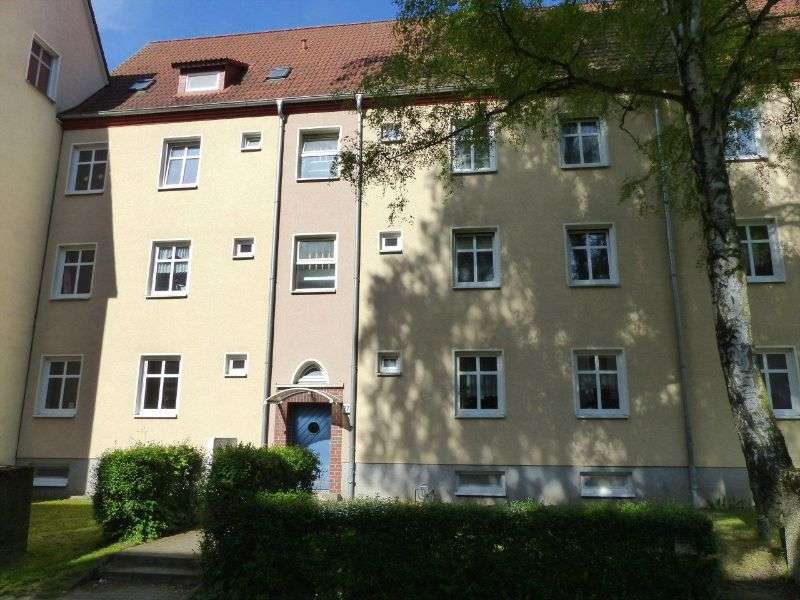 Wohnung zum Mieten in Schwerin 361 € 49.43 m²