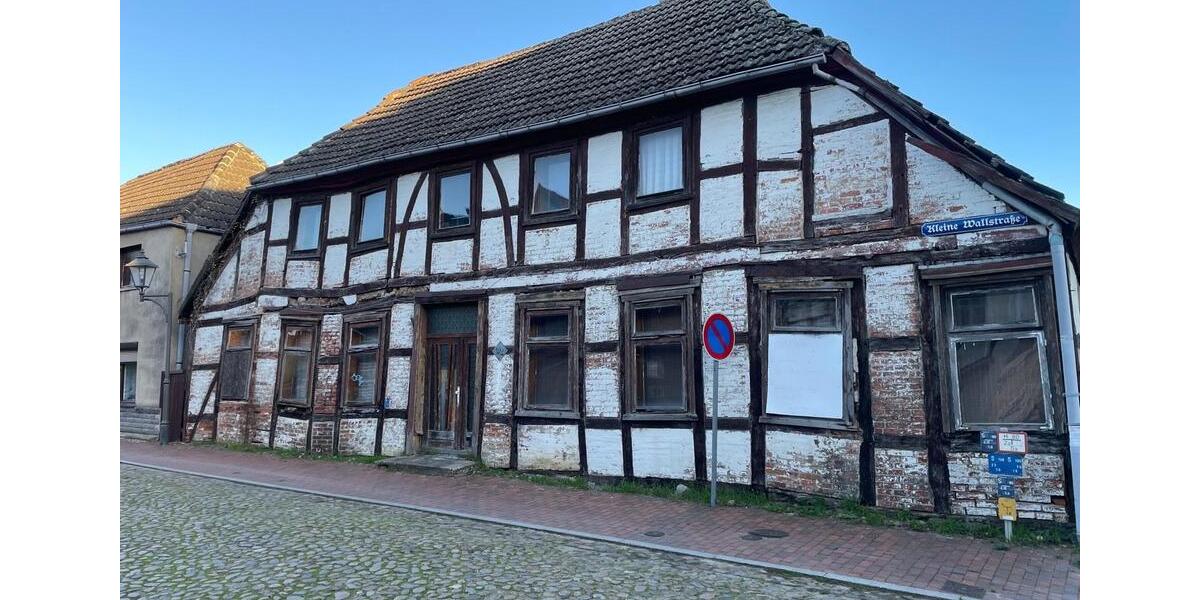 Einfamilienhaus Neustadt-Glewe Glewe - 15.000&euro; | Angebot:22139454