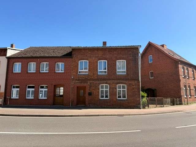 Einfamilienhaus Gadebusch - 4 Zimmer, 100 m&sup2;, 120.000&euro; | Angebot:26794938