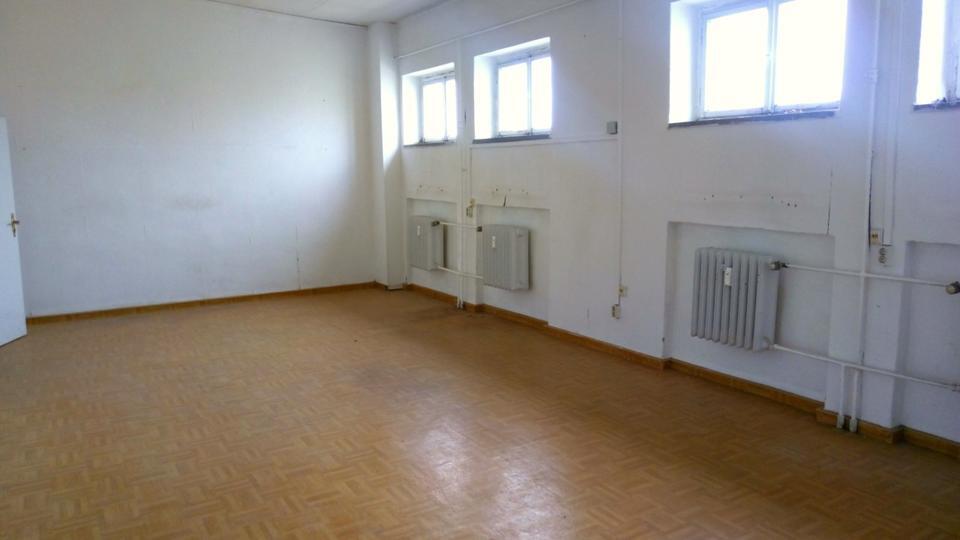 Hallenflächen, Lagerräume, Büroräume zu vermieten