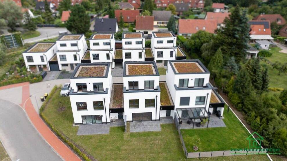 Modernes Reihenhaus mit Garage zum Erstbezug