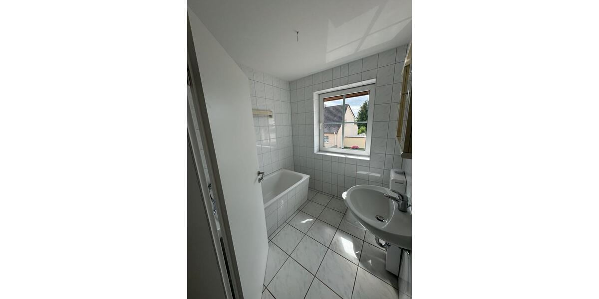 Mehrfamilienhaus, Wohnhaus Brüel - 5 Zimmer, 170 m&sup2;, 1.299&euro; | Angebot:25919804