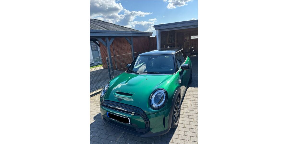 Mini Cooper SE 24.910 km 22.900 € Lützow 19209