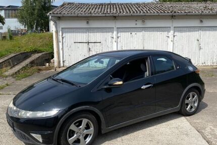Honda Civic 213.500 km 2.499 &euro; Schwerin 19057