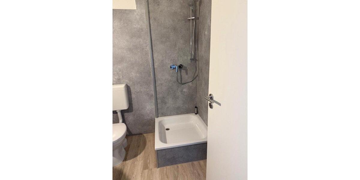 Dachgeschoßwohnung Pinnow - 2 Zimmer, 50 m&sup2;, 422&euro; | Angebot:26461662