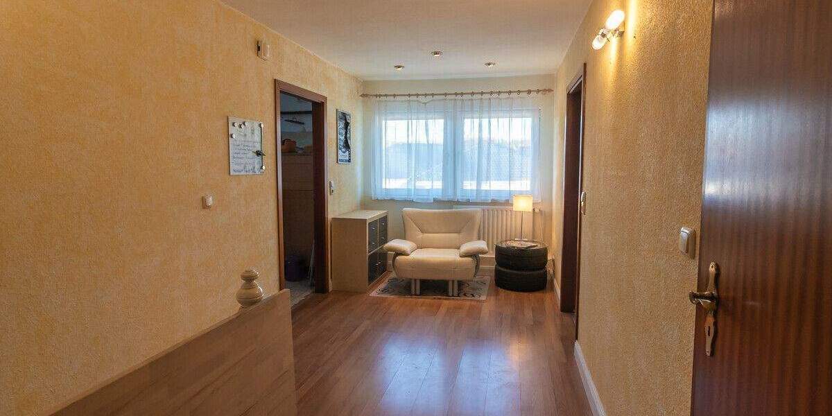 Einfamilienhaus Schwerin Friedrichsthal - 6 Zimmer, 185 m&sup2;, 359.000&euro; | Angebot:25733801