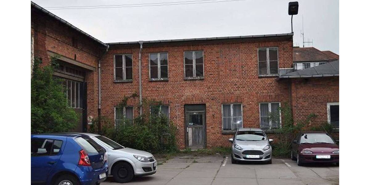 BüroPraxis + Gewerbefl. direkt, am Hbf. Schwerin, Sanierung nach Ihren Wünschen + Parkplätze zimmer