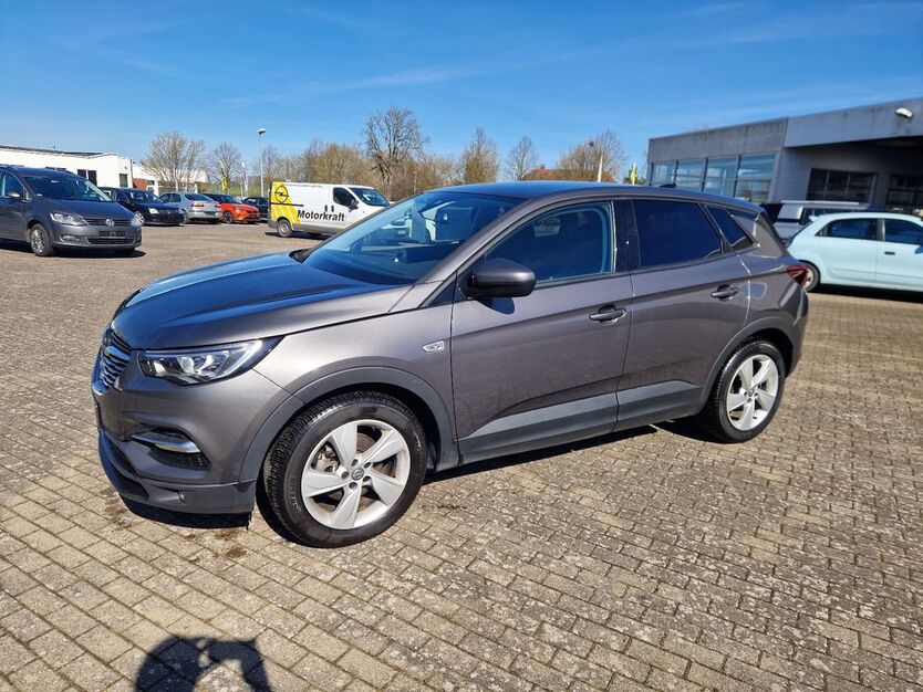 Opel Grandland (X) 24.295 km 18.900 € Schwerin 19055