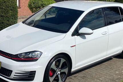VW Golf 188.000 km 13.500 &euro; Hagenow 19230