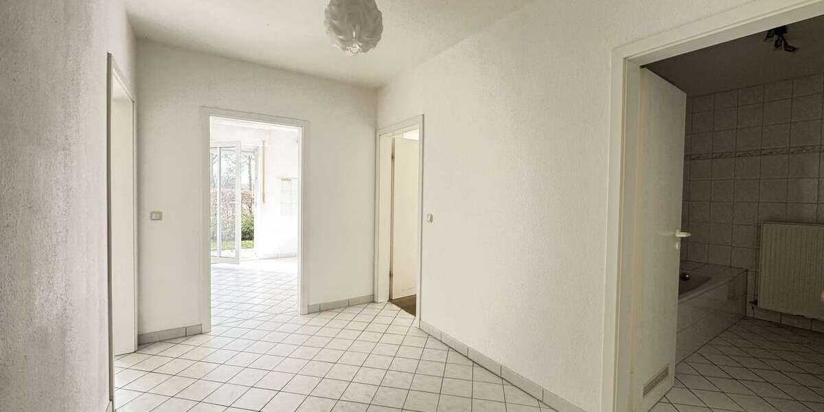 Etagenwohnung Crivitz - 2 Zimmer, 61 m&sup2;, 63.000&euro; | Angebot:26042930