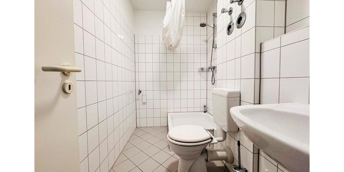 Dachgeschoßwohnung Schwerin - 3 Zimmer, 80 m&sup2;, 715&euro; | Angebot:26235413
