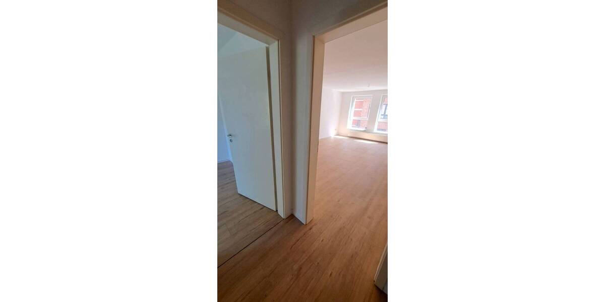 Etagenwohnung Schwerin Altstadt - 1 Zimmer, 70 m&sup2;, 675&euro; | Angebot:26779617