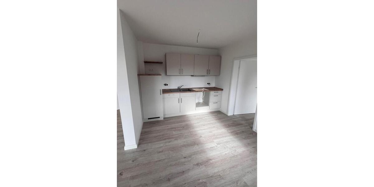 Etagenwohnung Dorf Mecklenburg - 2 Zimmer, 55 m&sup2;, 612&euro; | Angebot:26662997