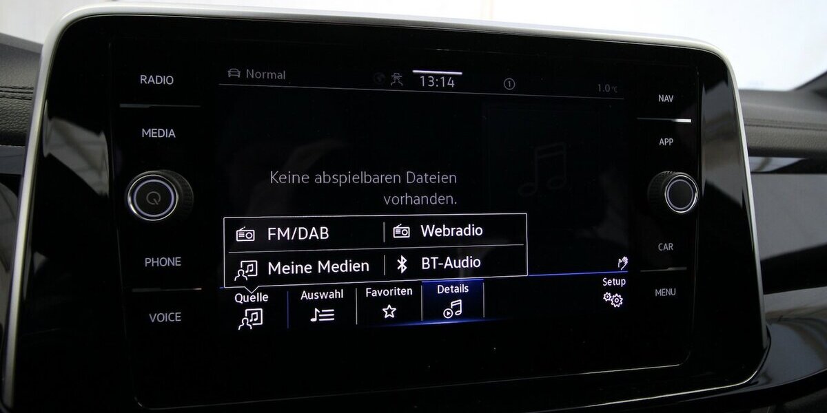 VW T-Roc TSI R-Line LED+ACC+SITZHEIZUNG 17.139 km 24.900 &euro; Hagenow 19230