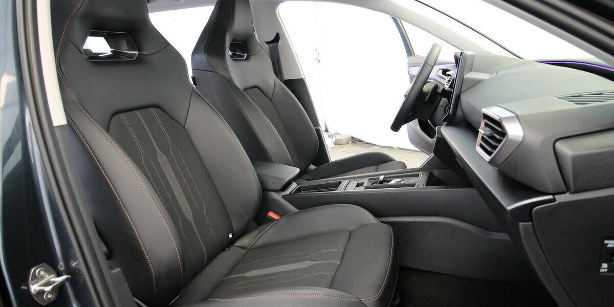 Cupra Leon Sportstourer e-HYBRID 6-DSG NAVI+LED+KAMERA 23.150 km 26.900 &euro; Hagenow 19230
