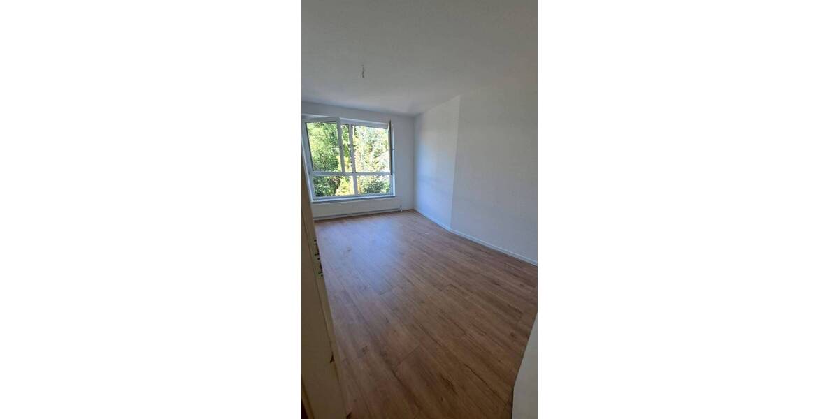 Etagenwohnung Schwerin Altstadt - 1 Zimmer, 70 m&sup2;, 675&euro; | Angebot:26779617