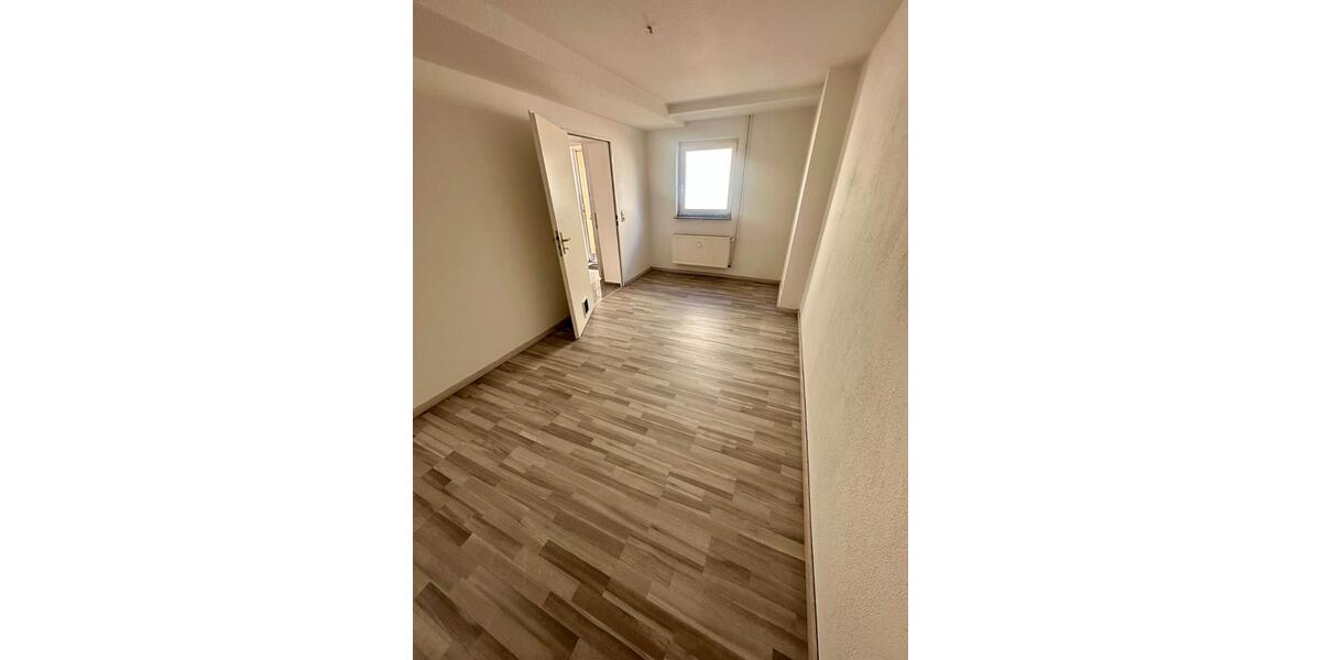 Etagenwohnung Schwerin - 4 Zimmer, 97 m&sup2;, 1.164&euro; | Angebot:26036073