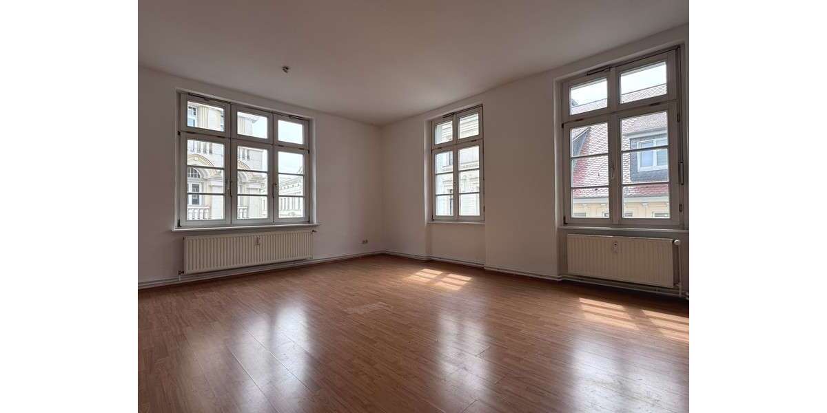 Etagenwohnung Schwerin Altstadt - 3 Zimmer, 78 m&sup2;, 665&euro; | Angebot:26802080