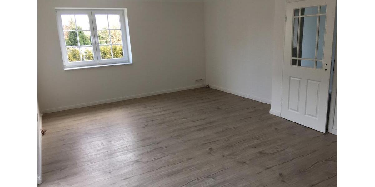 Etagenwohnung Schwerin Gartenstadt - 3 Zimmer, 78 m&sup2;, 825&euro; | Angebot:26057842