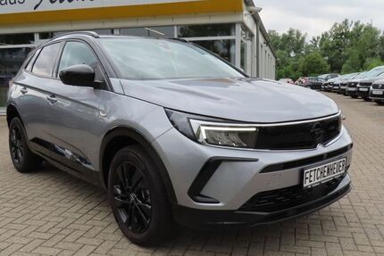 Opel Grandland (X) 24.560 km 22.950 &euro; Schwerin 19057