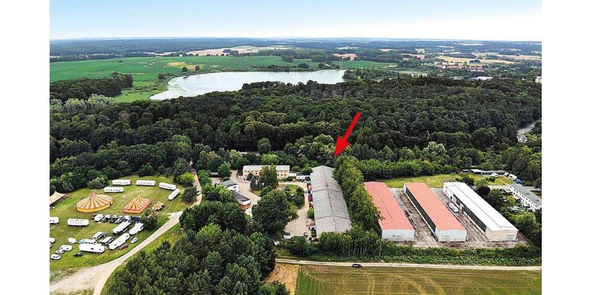 Gewerbeobjekt Sternberg - 325.000&euro; | Angebot:25750263