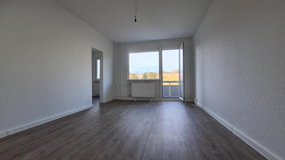 3-Raum Wohnung mit Dusche! 3 zimmer