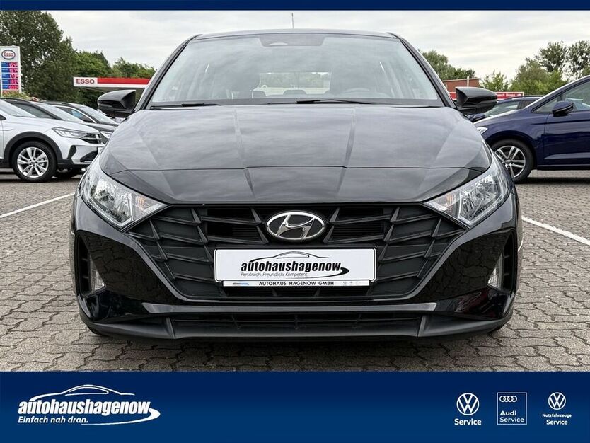 i20