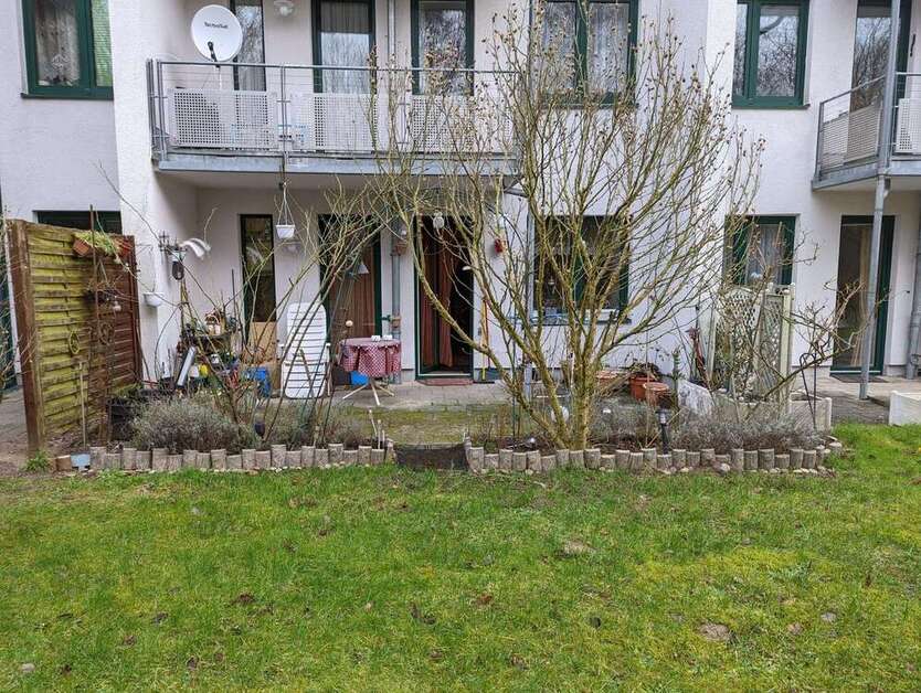 Wohnung zum Mieten in Schwerin 400 € 40.67 m²