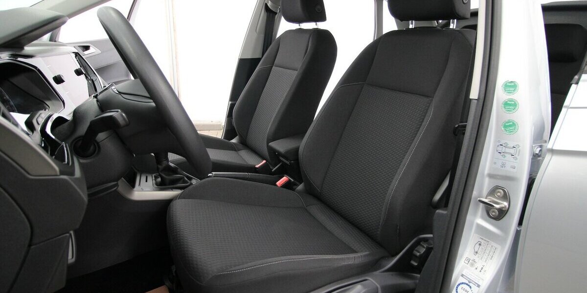 VW Polo VI Comfortline NAVI+WINTER-PAKET+TEMPOMAT 43.235 km 13.970 &euro; Hagenow 19230