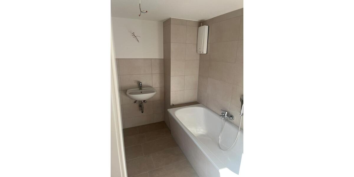 Dachgeschoßwohnung Neustadt-Glewe Glewe - 3 Zimmer, 48 m&sup2;, 267&euro; | Angebot:25367675