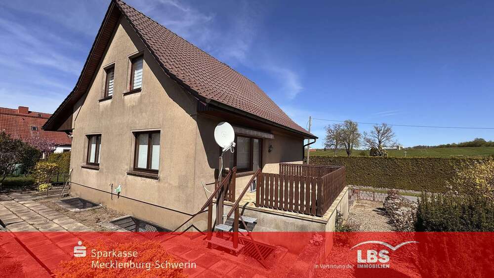 Einfamilienhaus Brüel - 5 Zimmer, 120 m&sup2;, 220.000&euro; | Angebot:26974804