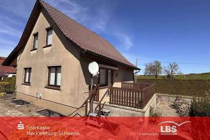 Haus Brüel - 5 Zimmer, 120 m&sup2;, 220.000&euro; | Angebot:26974804