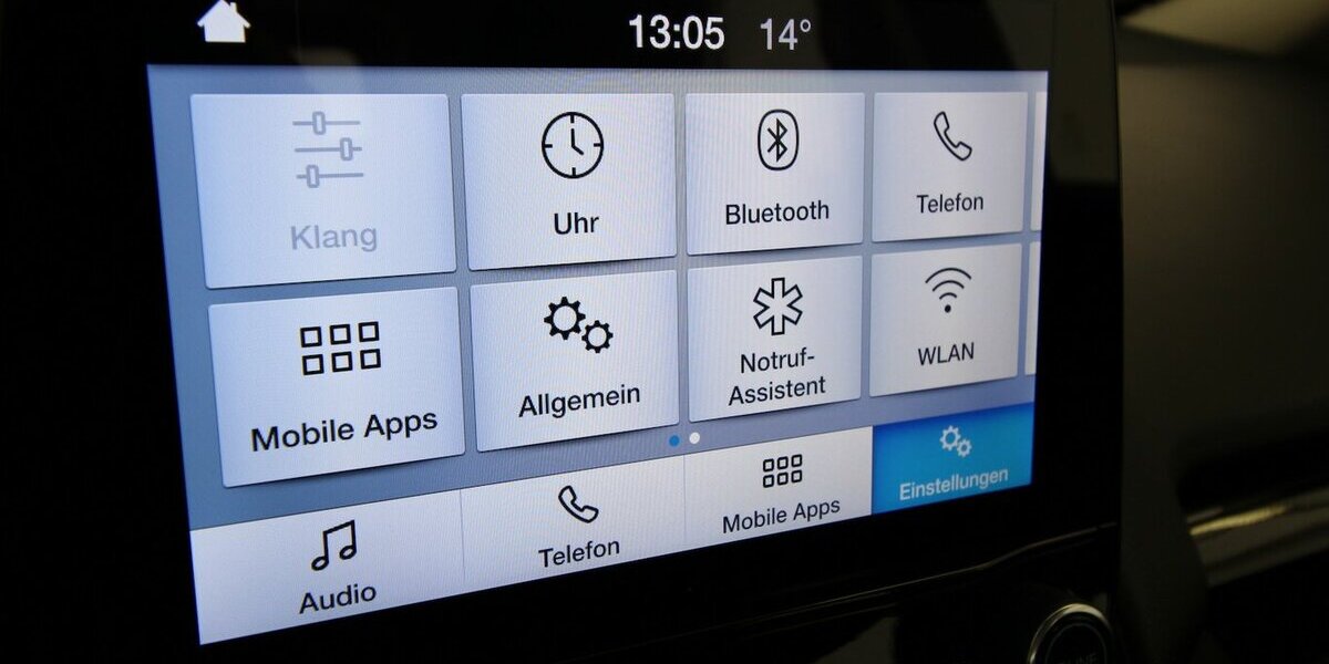 Ford EcoSport EcoBoost Titanium AHK+Bi-XENON+KAMERA 43.038 km 14.900 &euro; Hagenow 19230