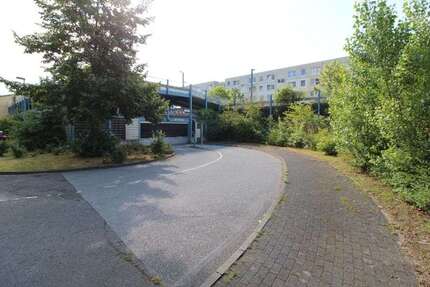 Garagen / Stellplätze Schwerin Großer Dreesch - 60&euro; | Angebot:26454657