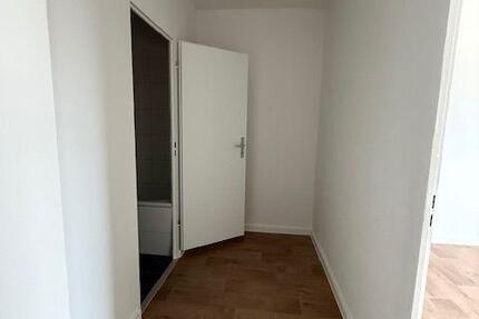 Wohnung Schwerin Gartenstadt - 2 Zimmer, 47 m&sup2;, 349&euro; | Angebot:26142817