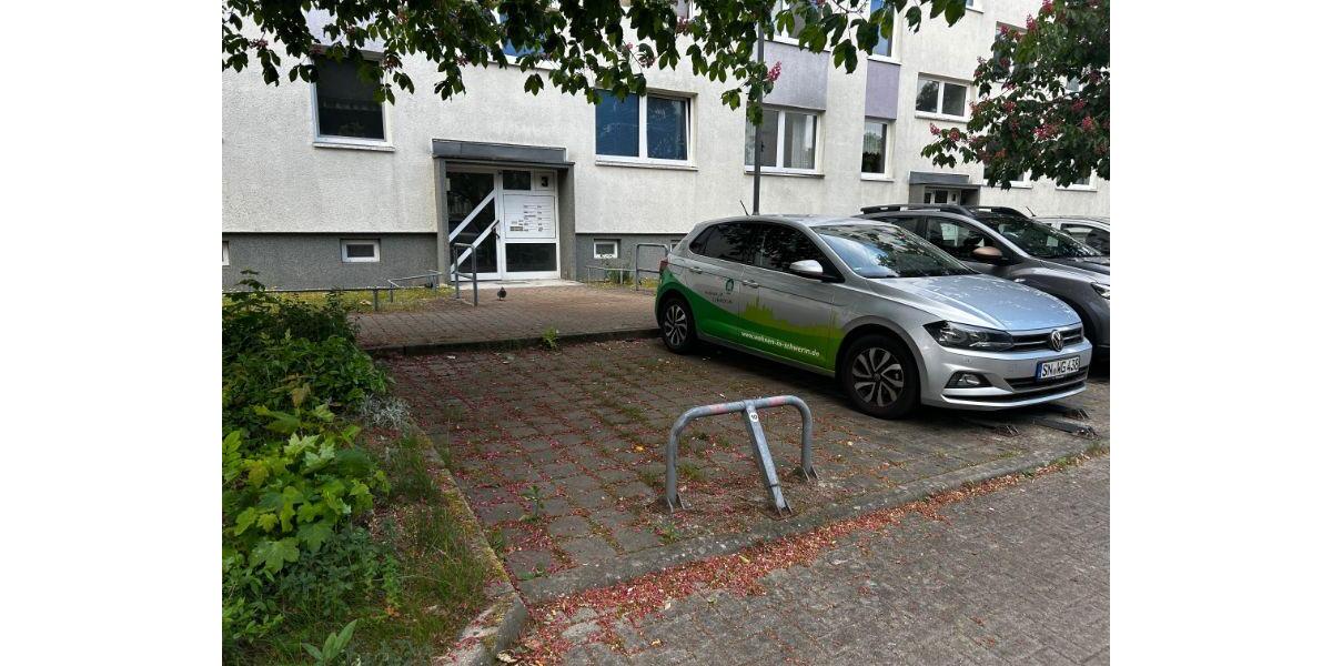 Garagen / Stellplätze Schwerin Gartenstadt - 25&euro; | Angebot:20793287