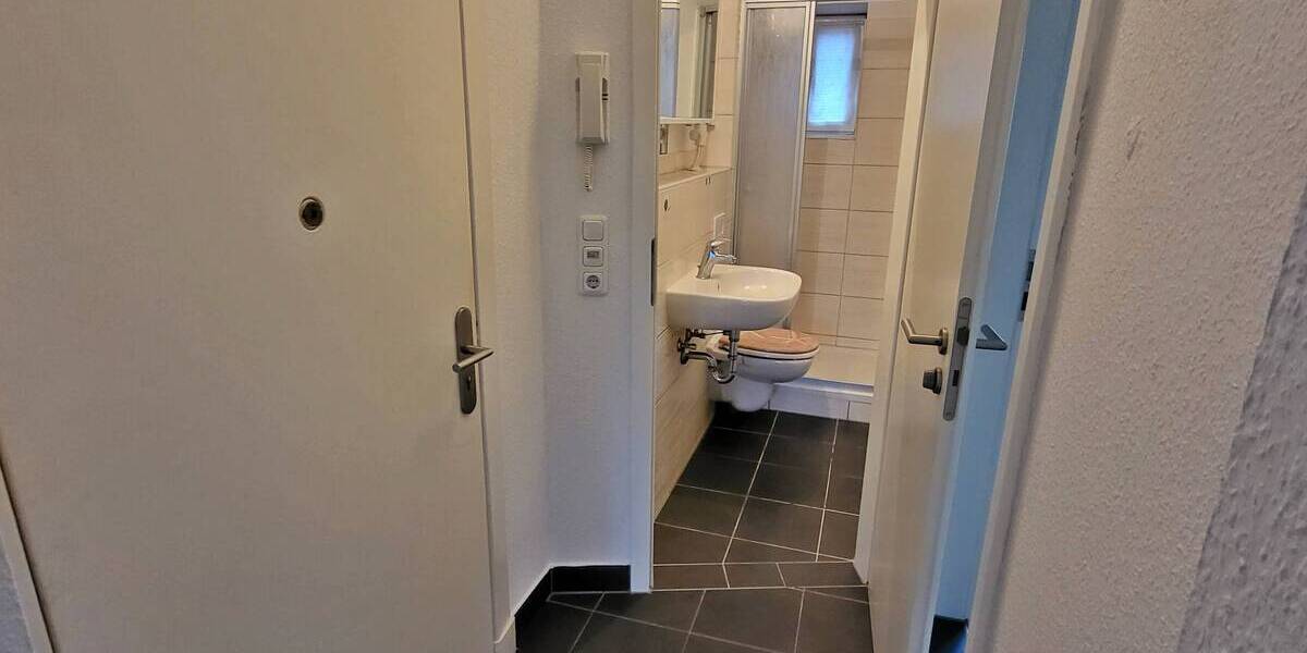 Etagenwohnung Schwerin Lewenberg - 2 Zimmer, 40 m&sup2;, 465&euro; | Angebot:26391167