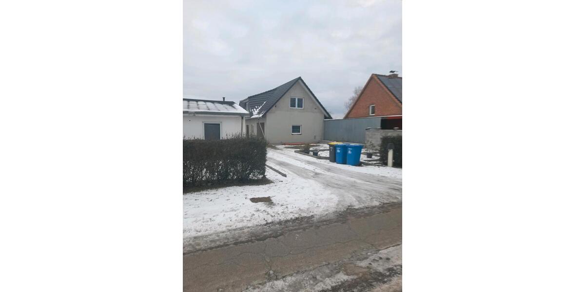 Einfamilienhaus Brüel - 4 Zimmer, 230 m&sup2;, 300.000&euro; | Angebot:24787988