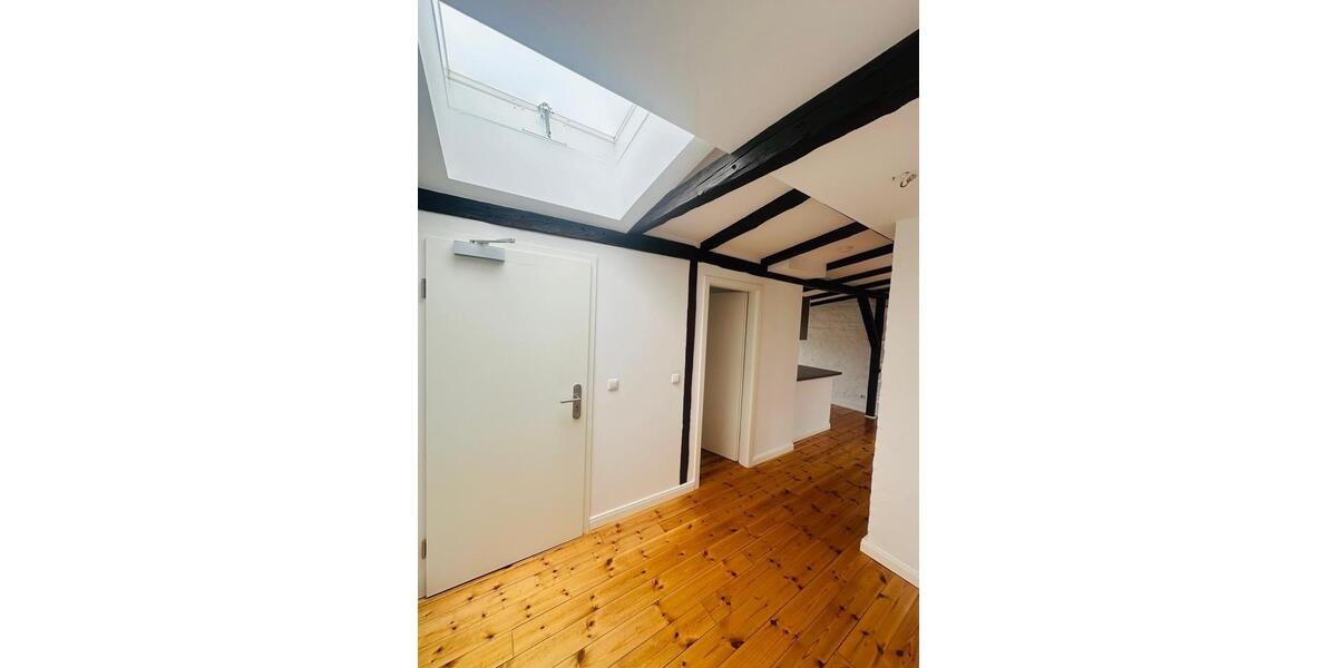 Dachgeschosswohnung SN Lewenberg 2 zimmer